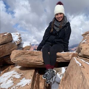 Meet your Posher, Christine